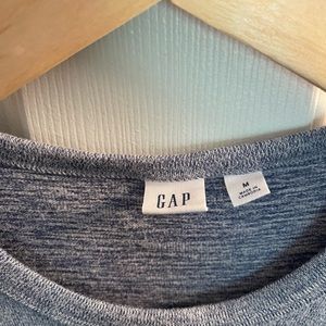 Gap long sleeve